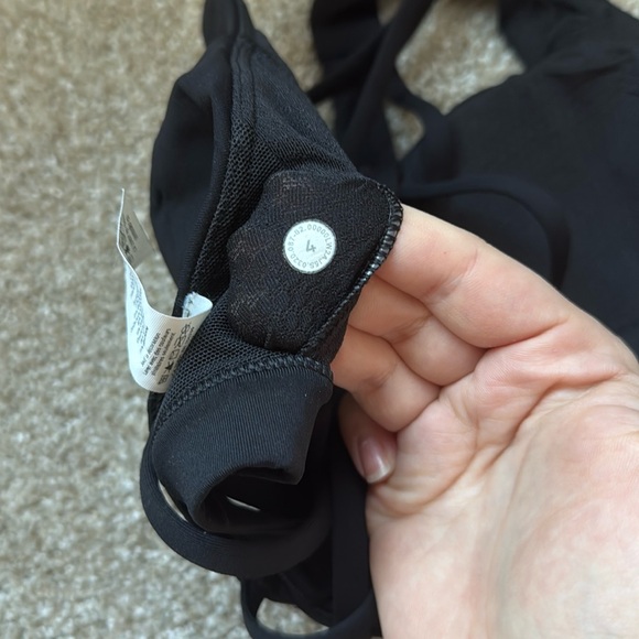 Lululemon Black Free to Be Serene Bra Size 4 - Picture 3 of 3